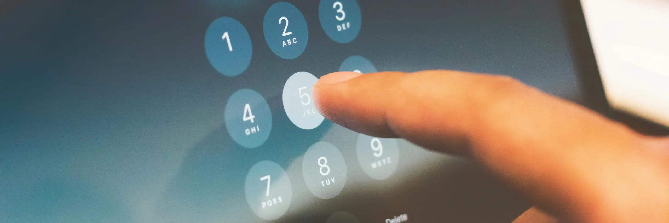 nowelizacja ustawy o cyberbezpieczeństwie przyjęta. rząd wdraża dyrektywę nis 2